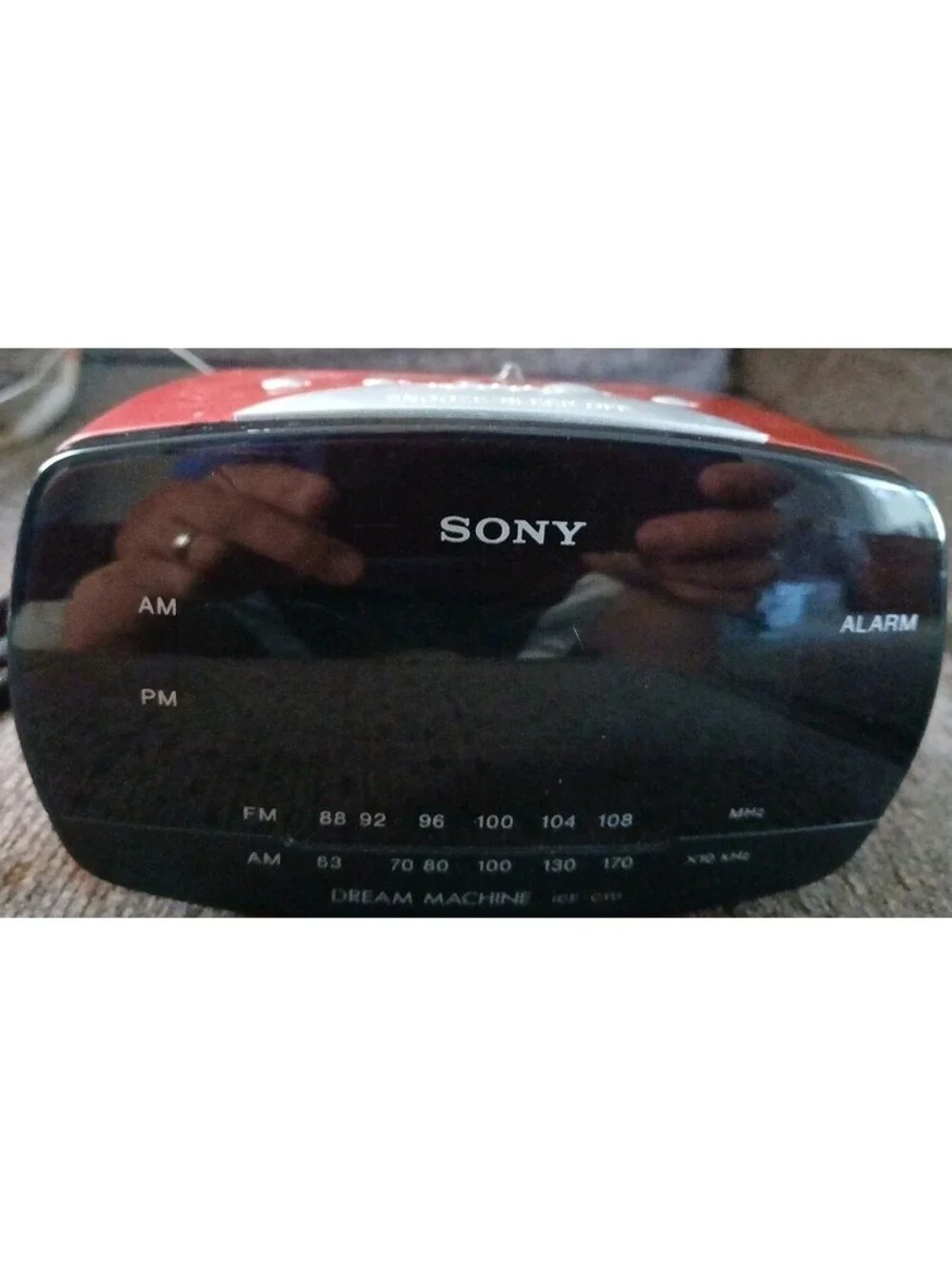 Sony Dream Machine ICF-C111 Alarm Clock Radio AM/FM Metallic Red. Tested  Works